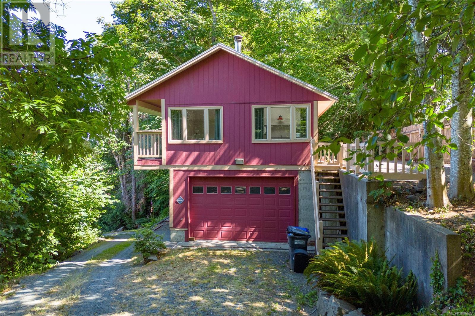 6655 Island Hwy W, Bowser