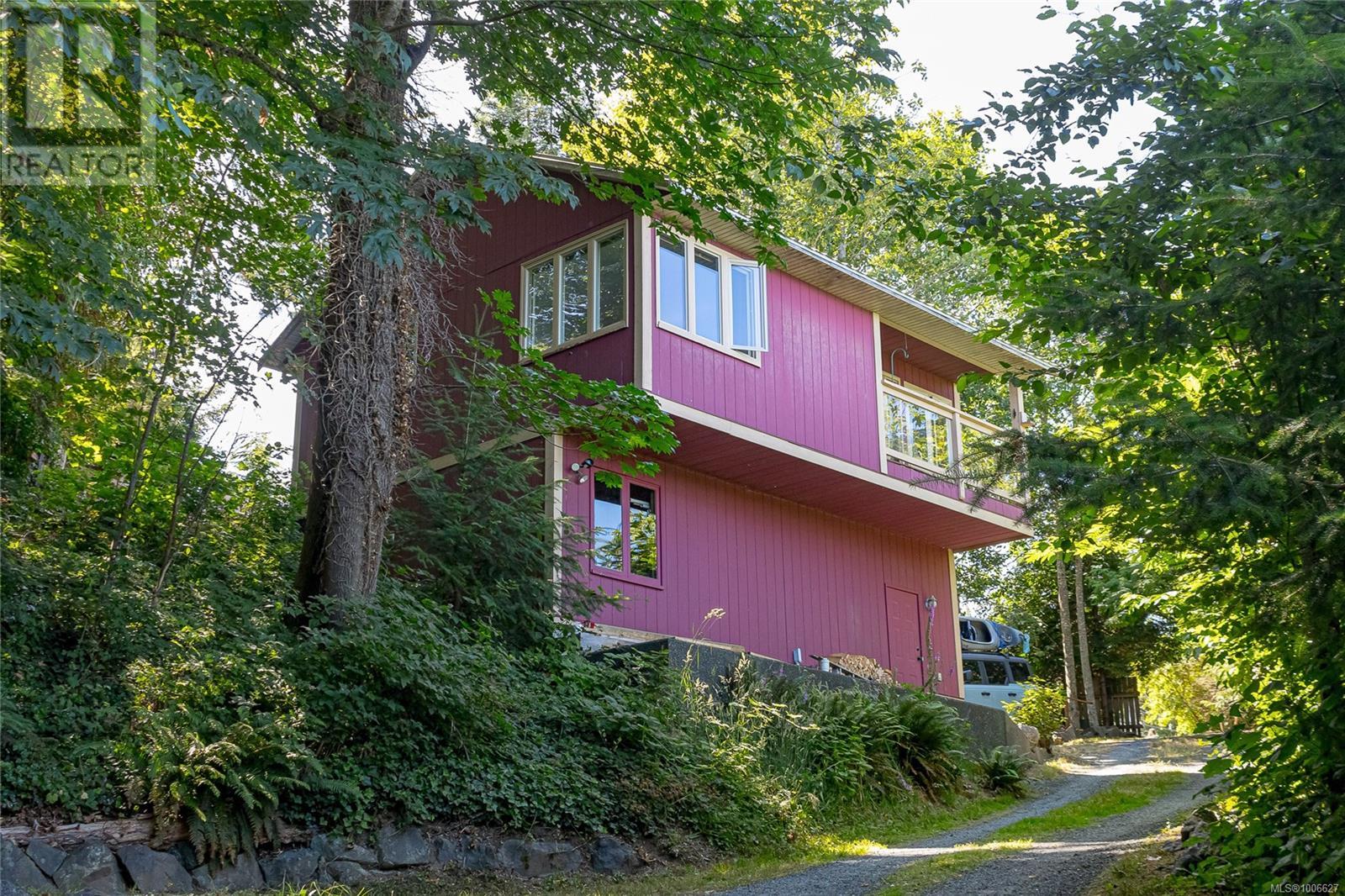 6655 Island Hwy W, Bowser