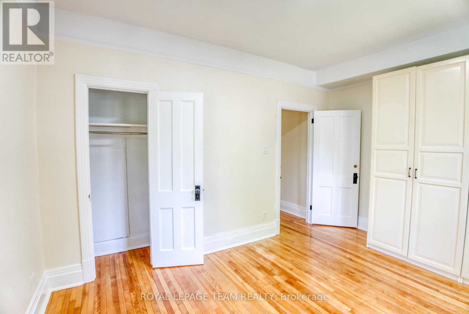Photo 14 of 480 Oakhill Road, Ottawa ON