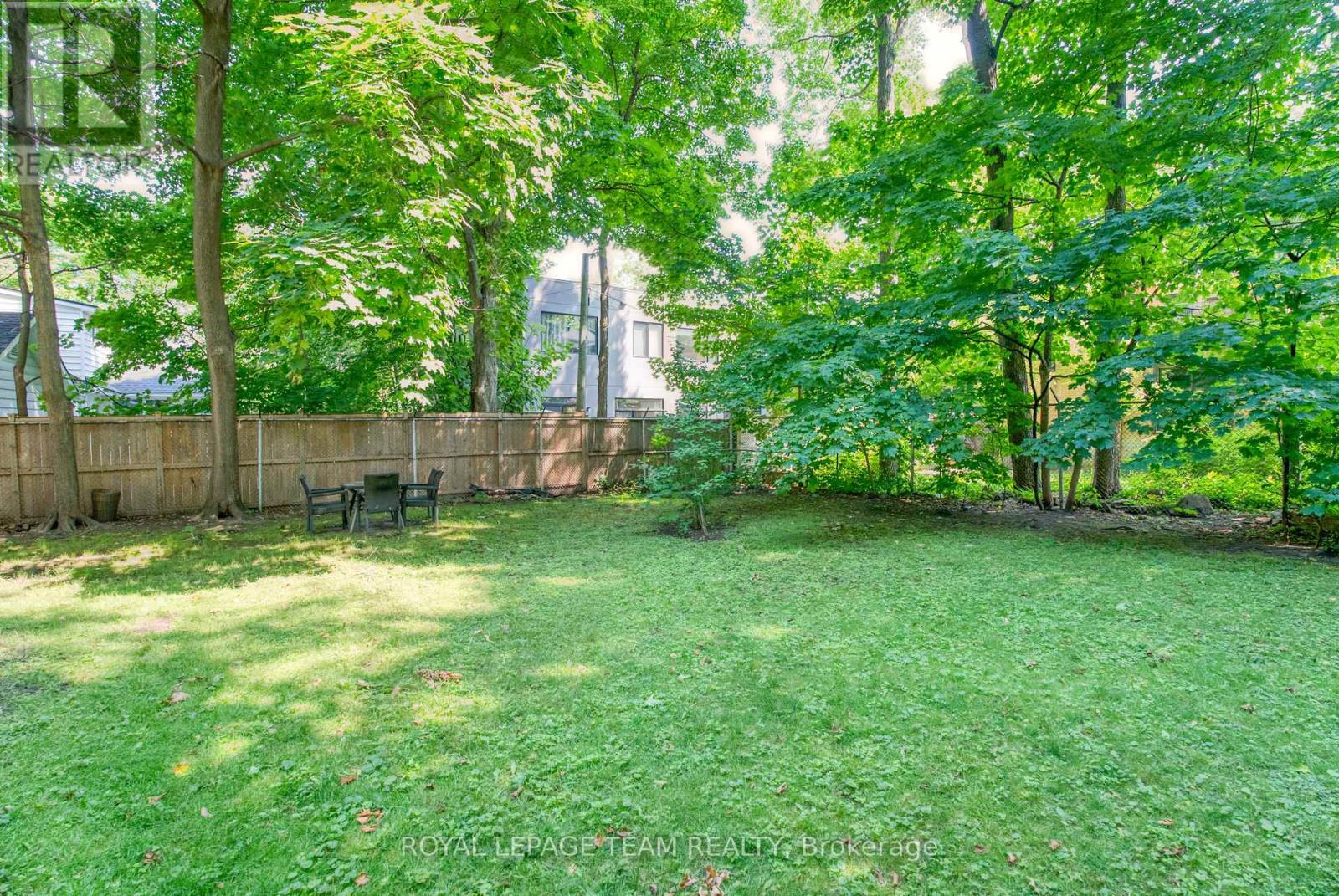 Photo 13 of 480 Oakhill Road, Ottawa ON