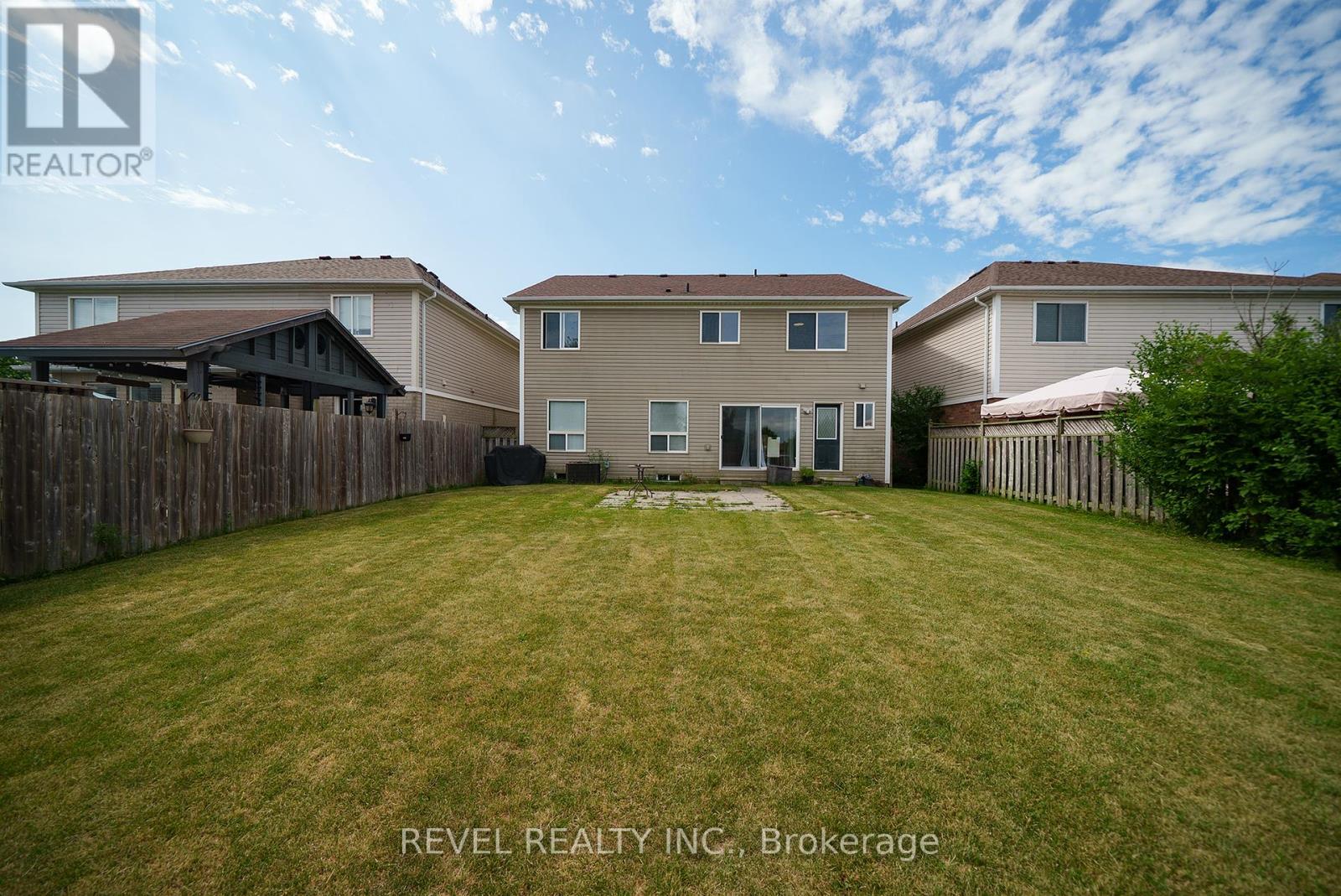 Photo 30 of 70 Blackburn Drive, Brantford ON