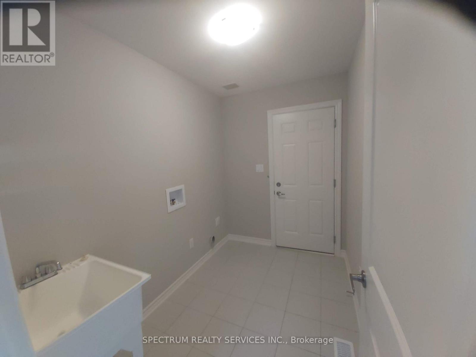 Photo 16 of 205 Breton Street, Clearview ON