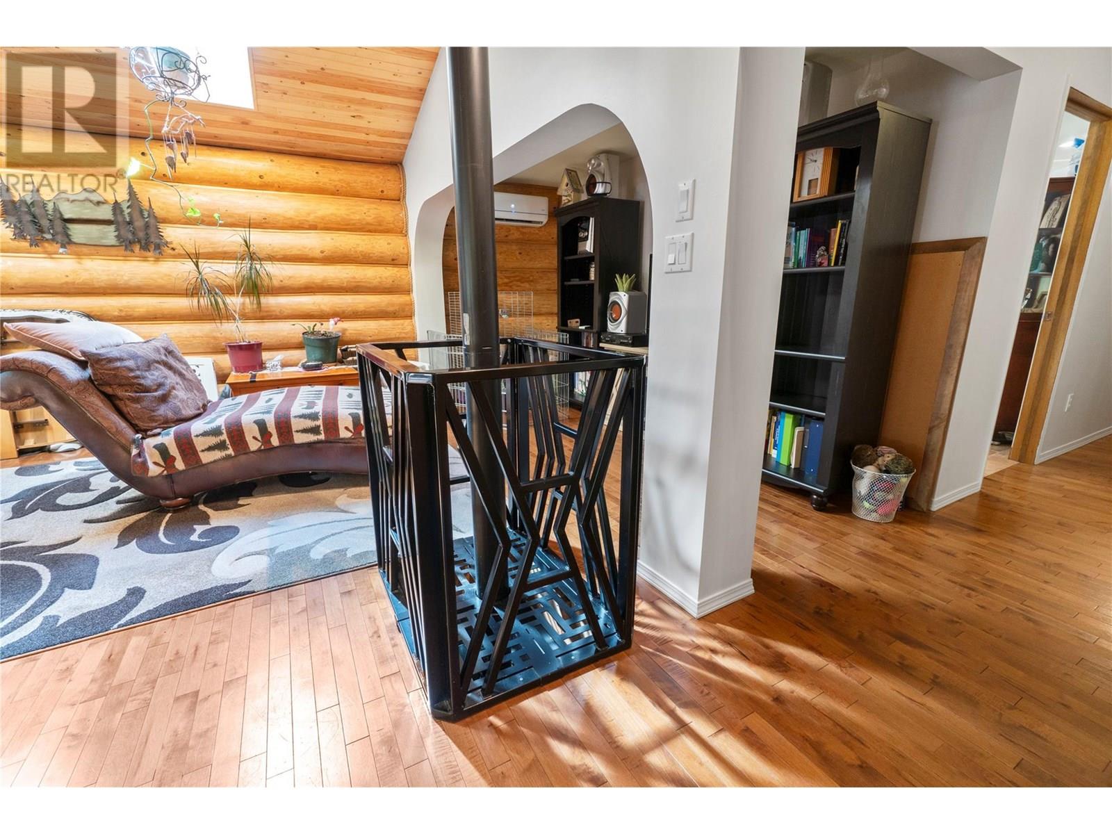 Photo 18 of 6859 Ranchero Drive E, Salmon Arm BC