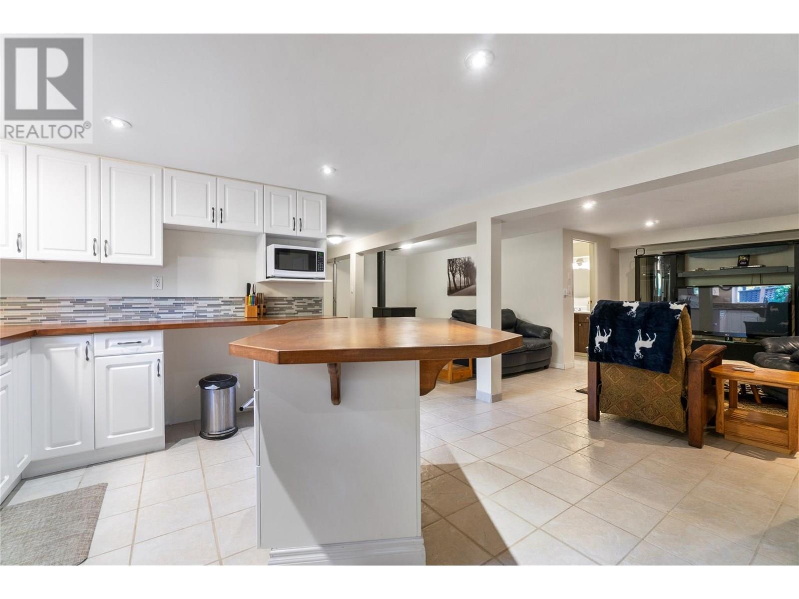 Photo 21 of 6859 Ranchero Drive E, Salmon Arm BC