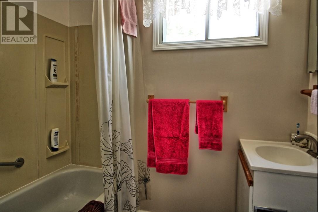 287 BIRCH AVENUE - 10
