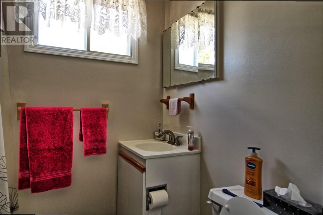 287 BIRCH AVENUE - 9