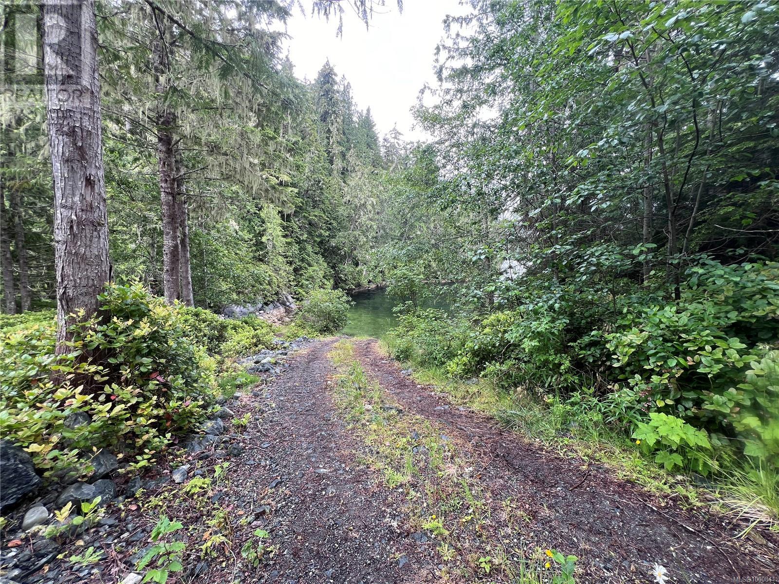 FB443773 ECHO BAY - 27