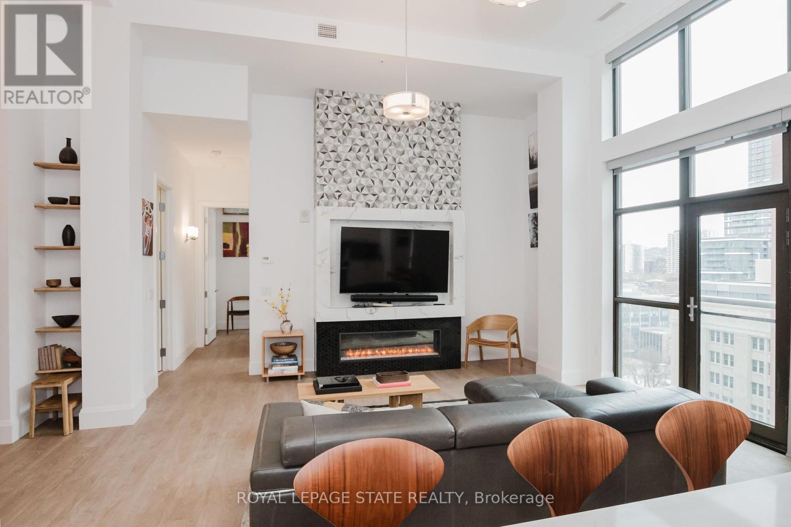 Photo 12 of Lph 13 118 King Street E, Hamilton ON