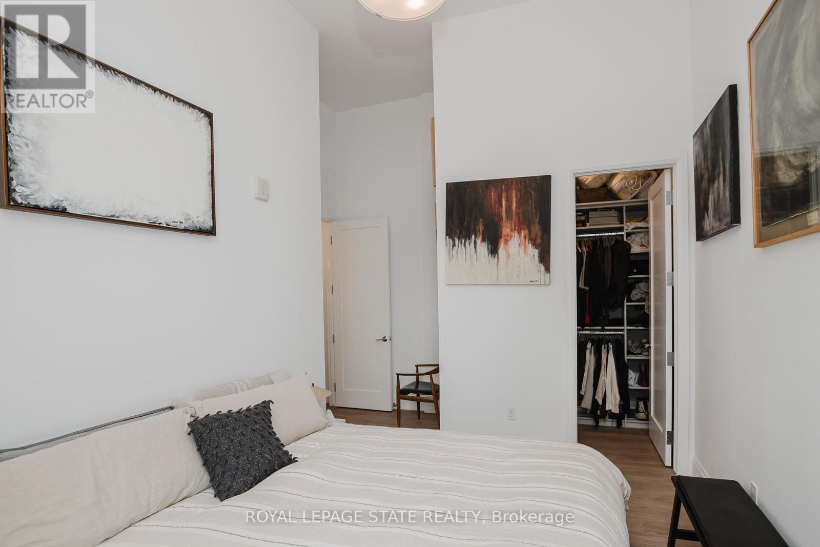Photo 25 of Lph 13 118 King Street E, Hamilton ON