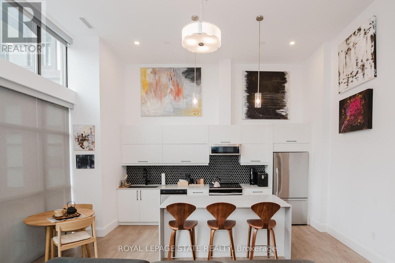 Photo 17 of Lph 13 118 King Street E, Hamilton ON