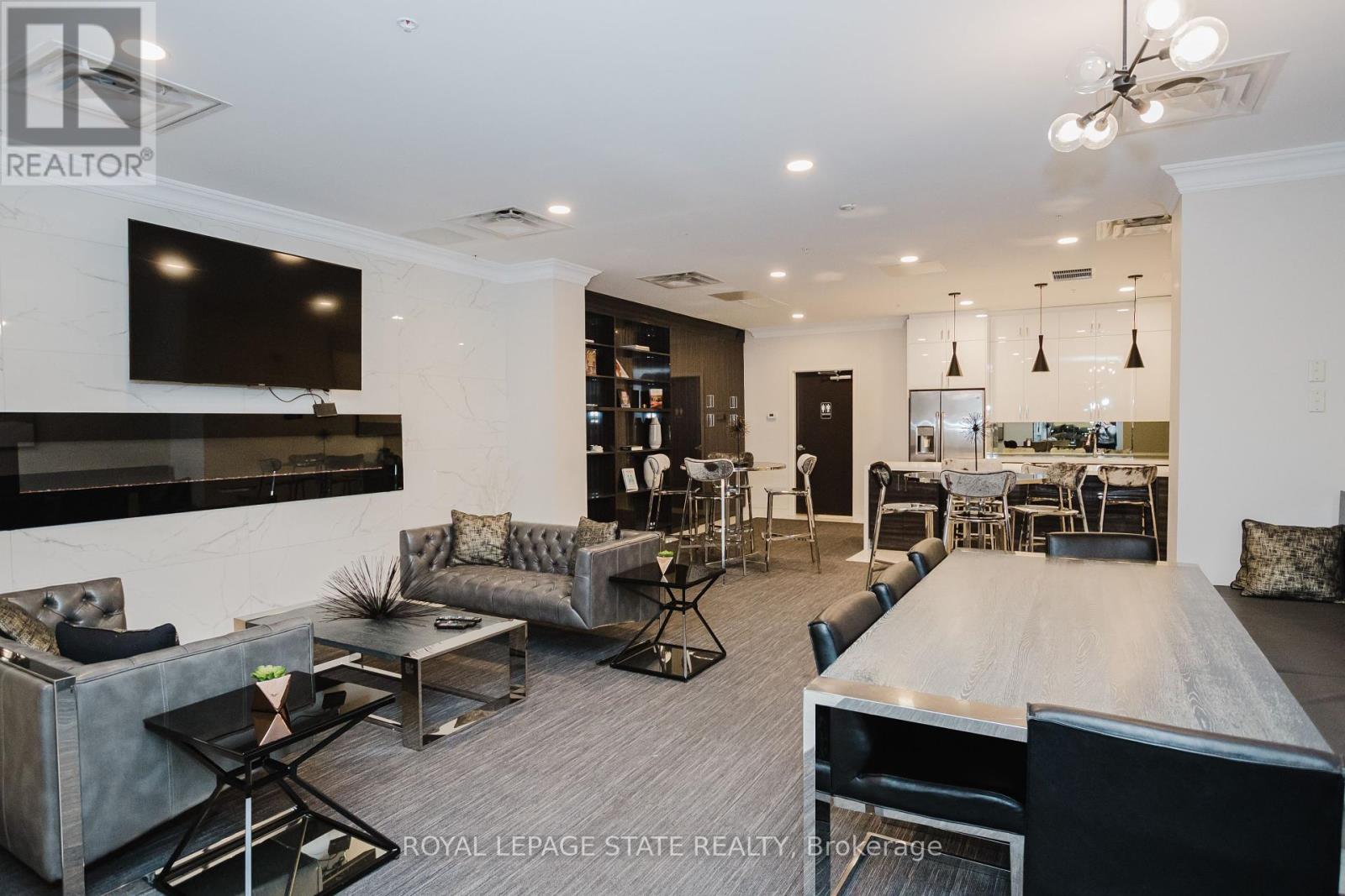 Photo 32 of Lph 13 118 King Street E, Hamilton ON