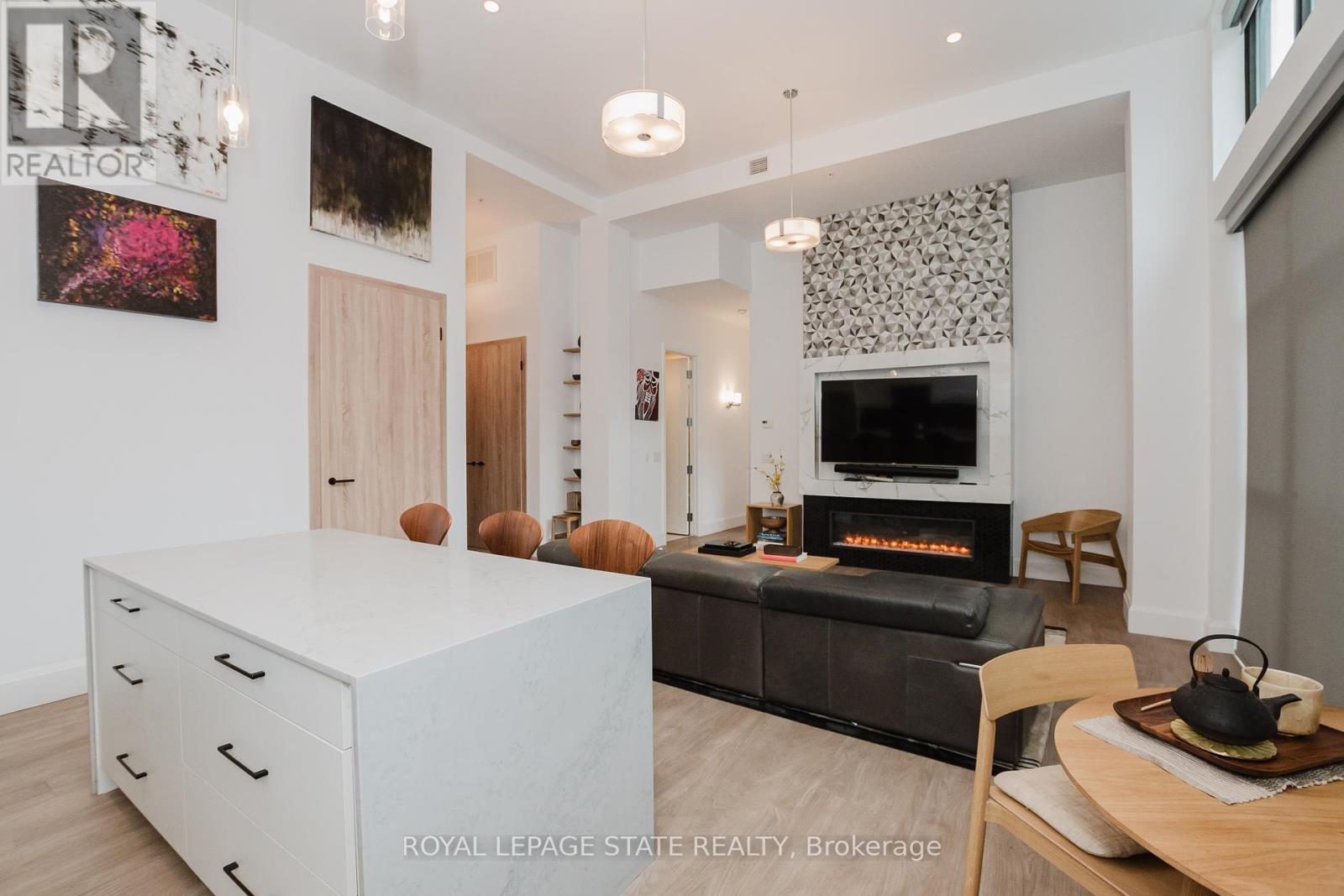 Photo 20 of Lph 13 118 King Street E, Hamilton ON