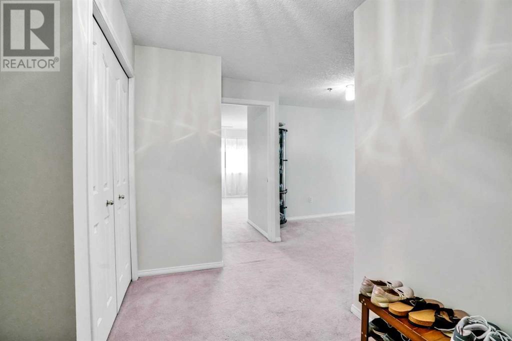 Single Family House for Sale in   Simcoe Boulevard SW Signal Hill Calgary 