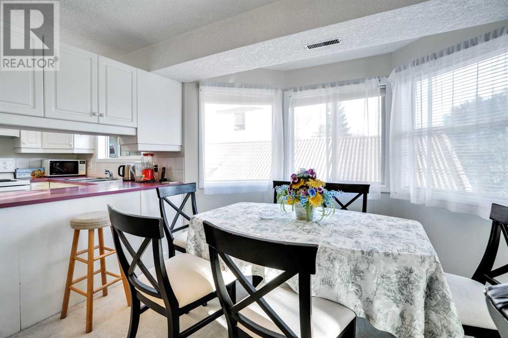 Single Family House for Sale in   Simcoe Boulevard SW Signal Hill Calgary 