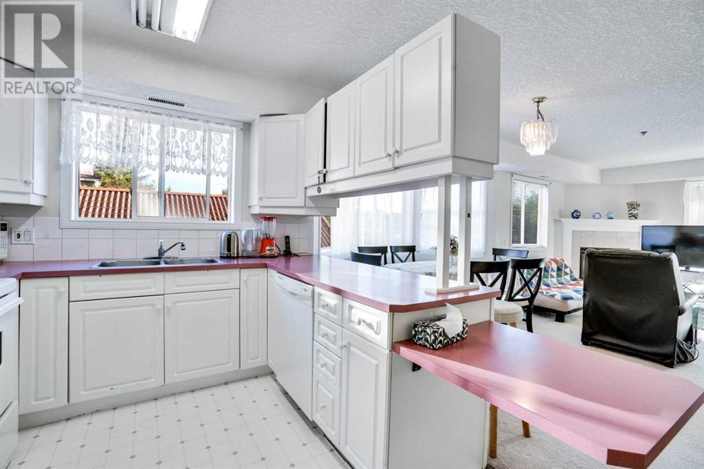 Single Family House for Sale in   Simcoe Boulevard SW Signal Hill Calgary 