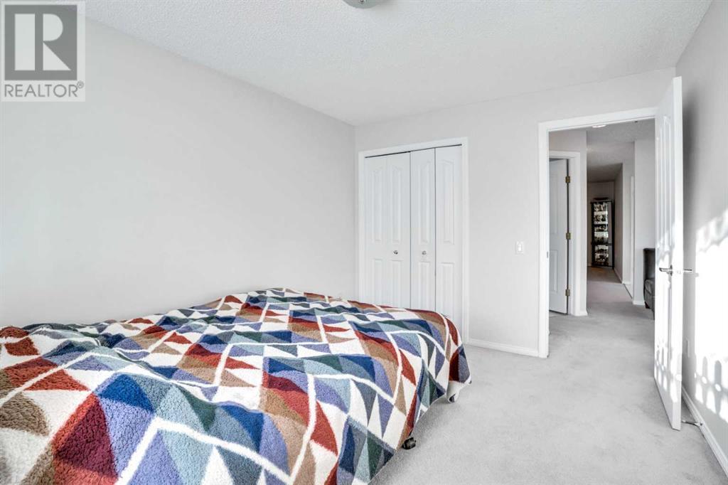 Single Family House for Sale in   Simcoe Boulevard SW Signal Hill Calgary 