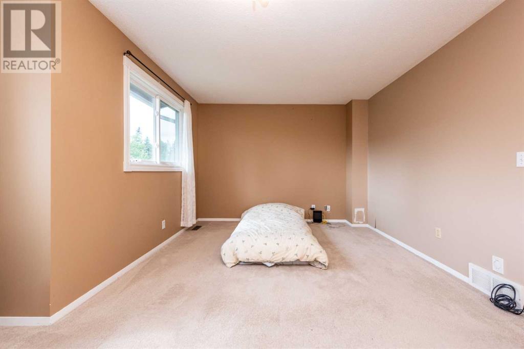 Single Family House for Sale in    Avenue SW Glenbrook Calgary 
