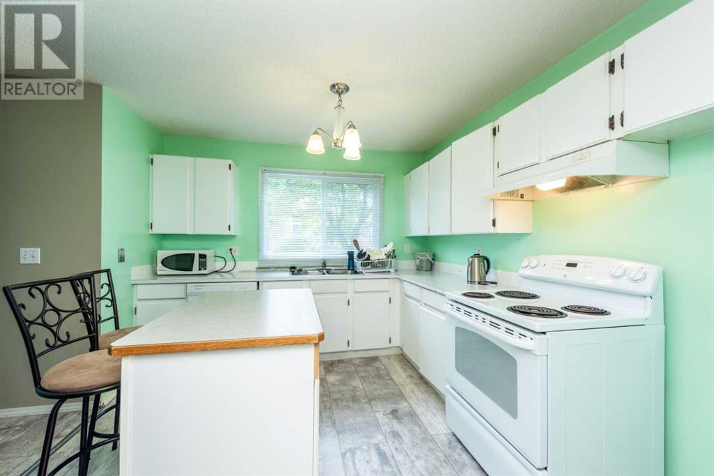 Single Family House for Sale in    Avenue SW Glenbrook Calgary 