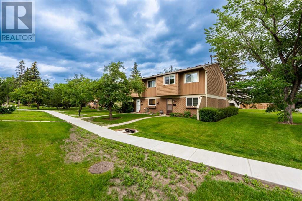 Single Family House for Sale in    Avenue SW Glenbrook Calgary 