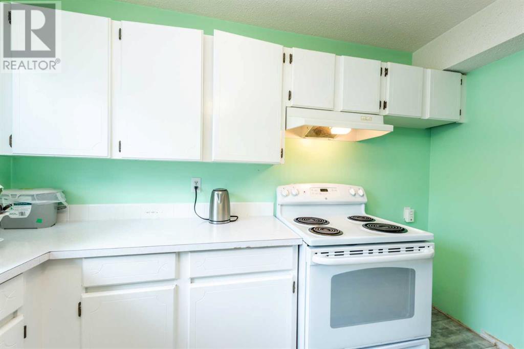 Single Family House for Sale in    Avenue SW Glenbrook Calgary 