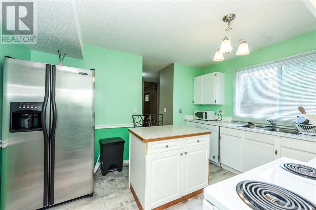 Single Family House for Sale in    Avenue SW Glenbrook Calgary 