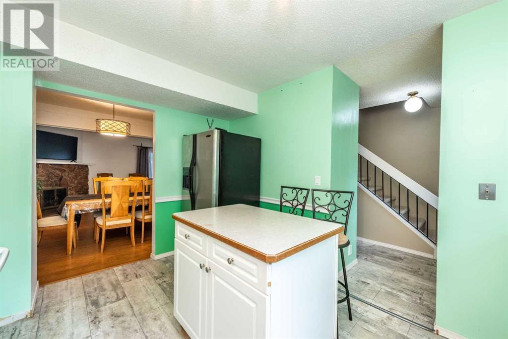 Single Family House for Sale in    Avenue SW Glenbrook Calgary 