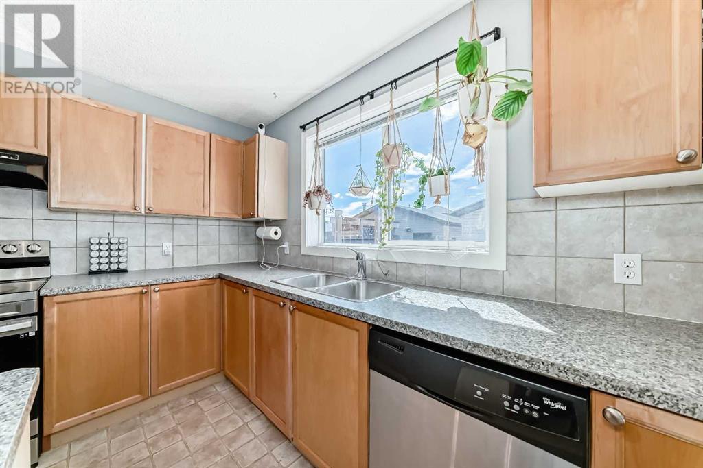 Single Family House for Sale in  Bridlecrest Boulevard SW Bridlewood Calgary 