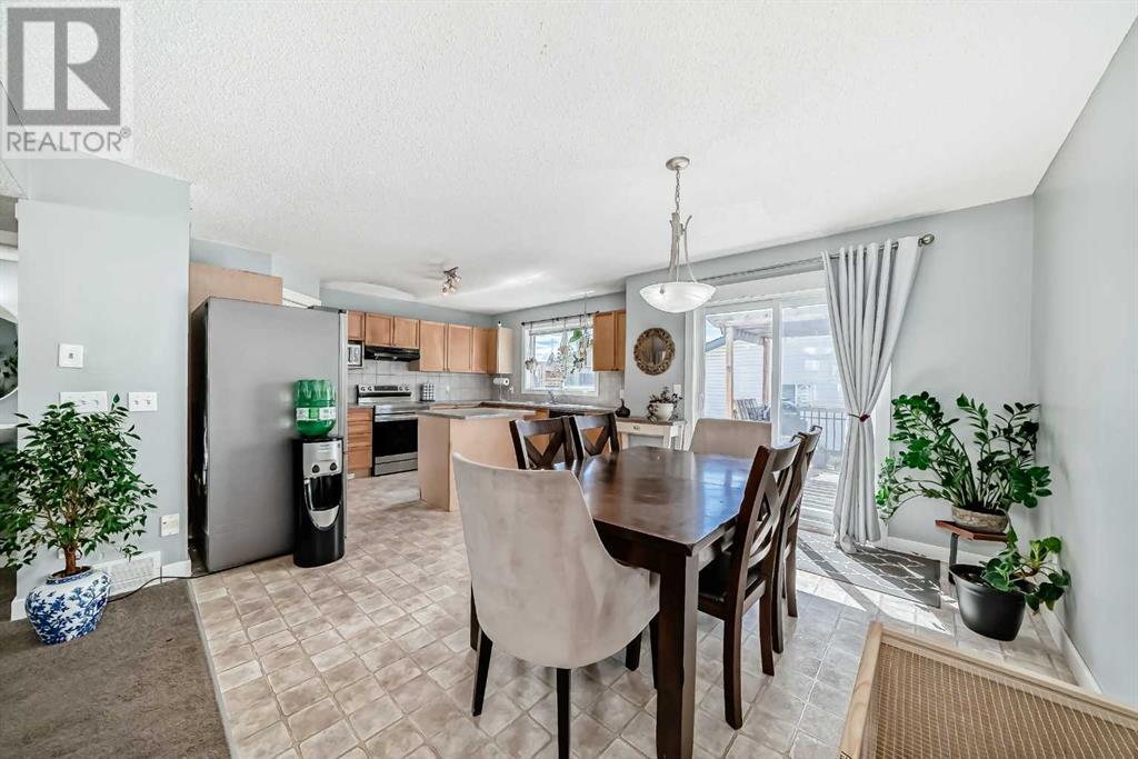 Single Family House for Sale in  Bridlecrest Boulevard SW Bridlewood Calgary 