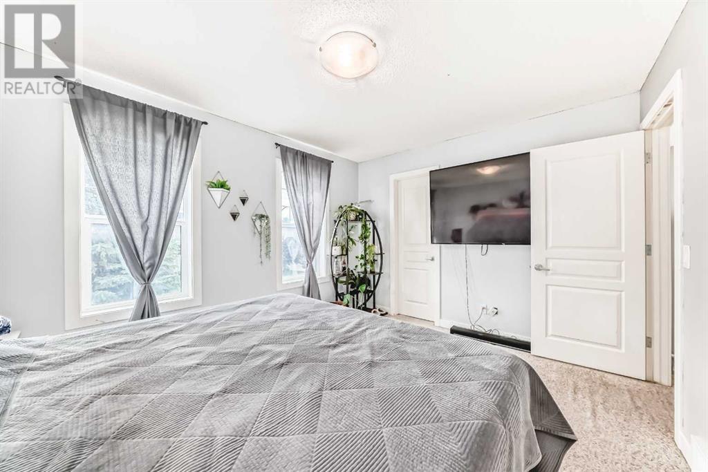 Single Family House for Sale in  Bridlecrest Boulevard SW Bridlewood Calgary 