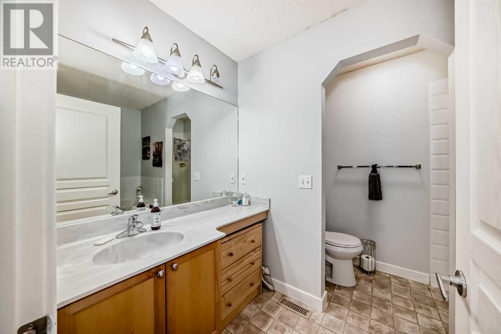 Single Family House for Sale in  Bridlecrest Boulevard SW Bridlewood Calgary 