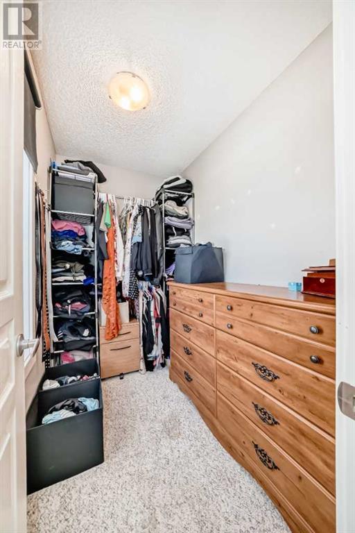 Single Family House for Sale in  Bridlecrest Boulevard SW Bridlewood Calgary 