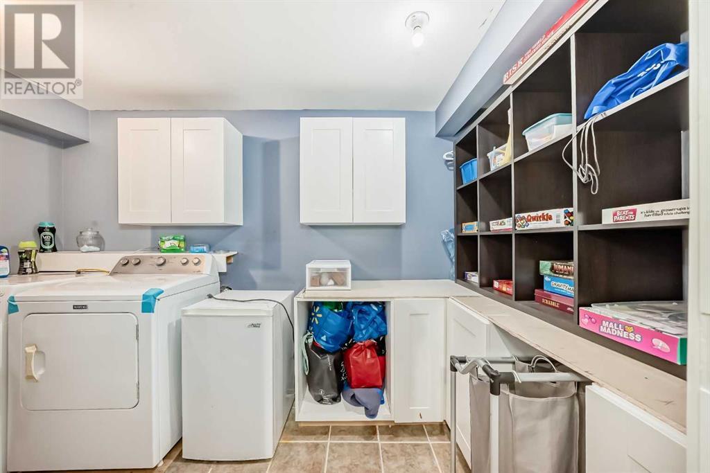 Single Family House for Sale in  Bridlecrest Boulevard SW Bridlewood Calgary 