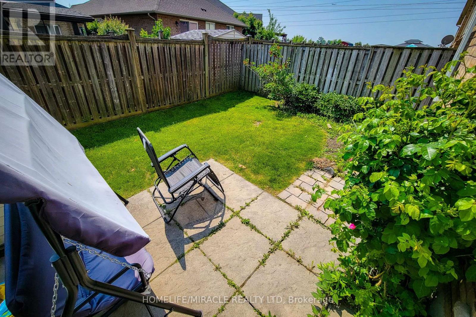 Photo 41 of 59 Periwinkle Drive, Hamilton ON