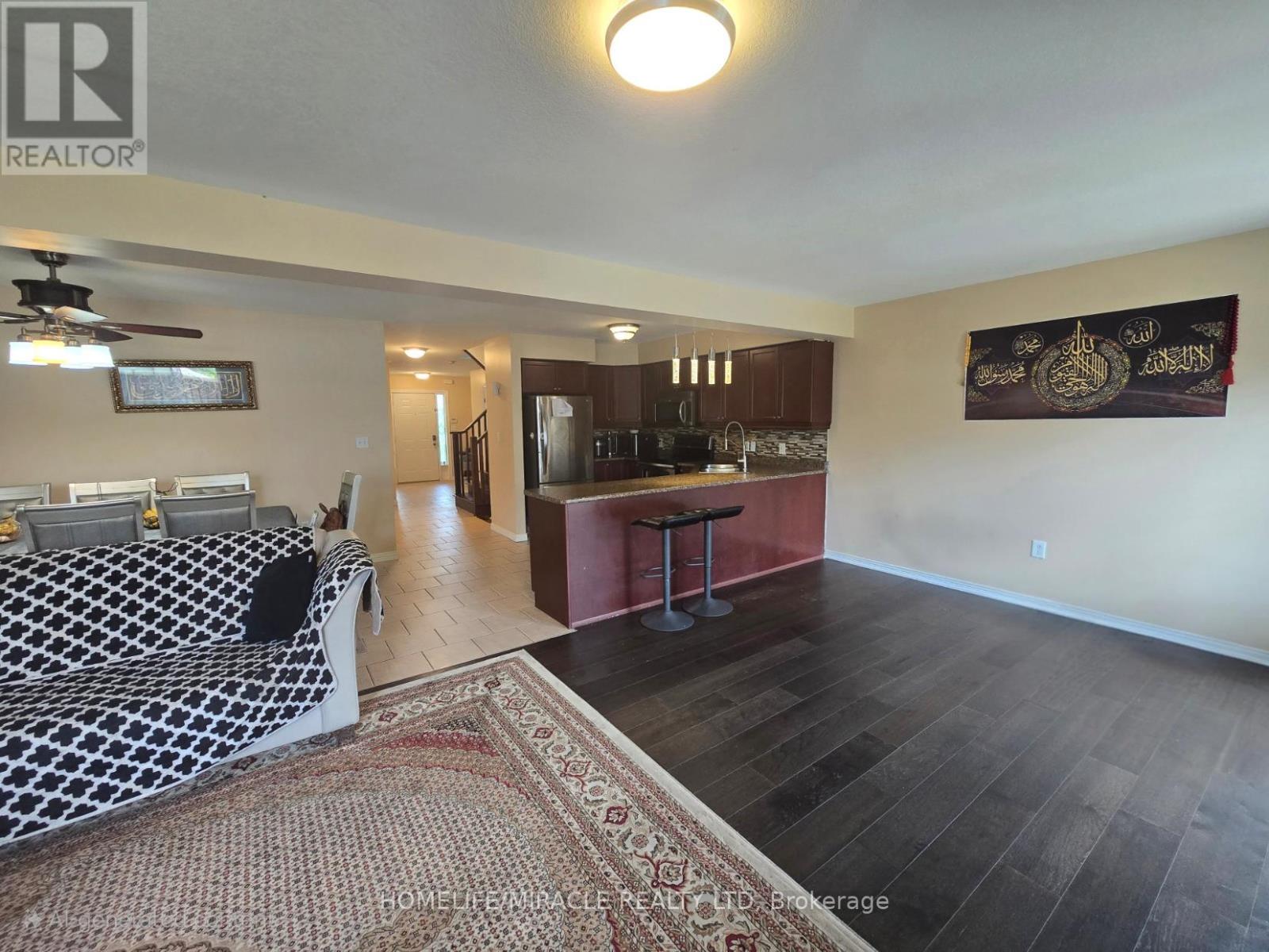 Photo 42 of 59 Periwinkle Drive, Hamilton ON