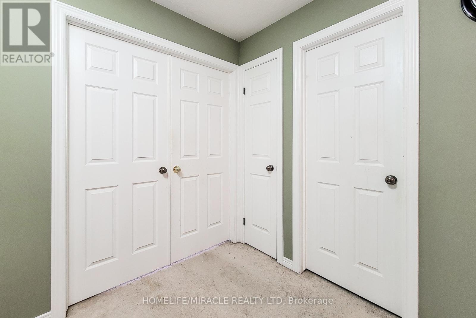 Photo 20 of 59 Periwinkle Drive, Hamilton ON