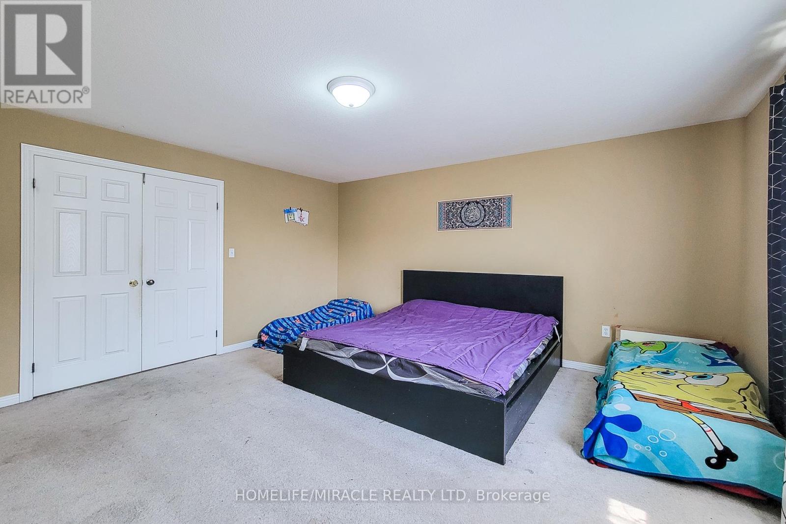 Photo 35 of 59 Periwinkle Drive, Hamilton ON