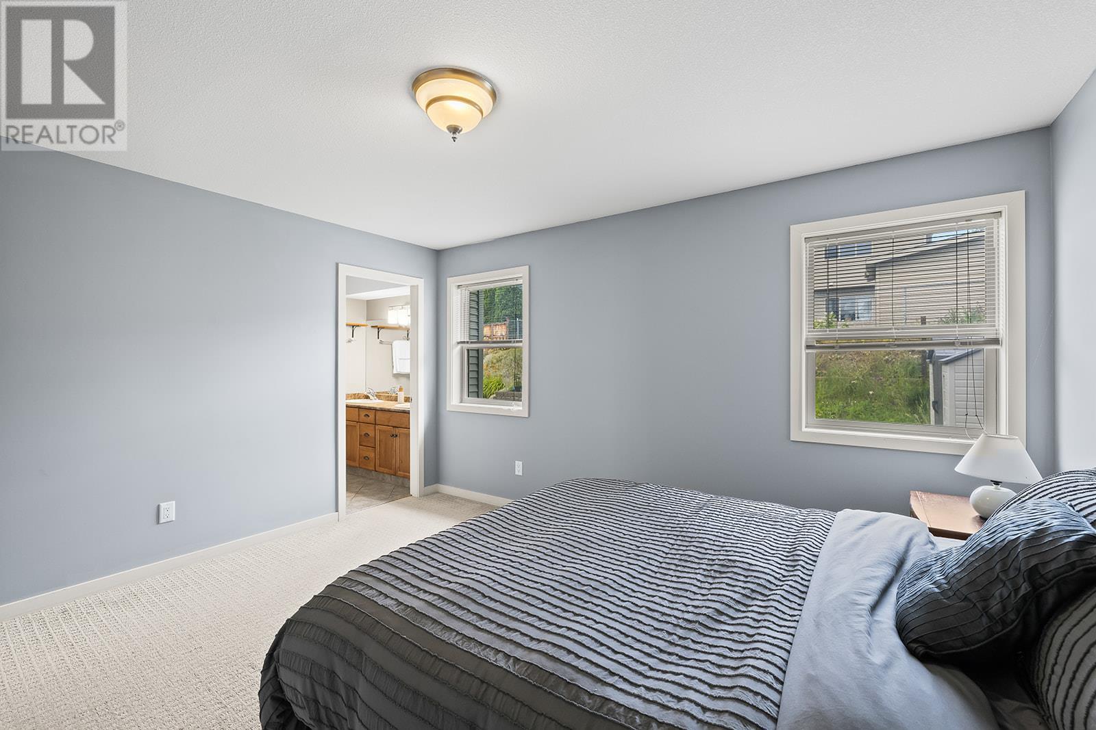 Photo 7 of 1520 Feedham Avenue, Kelowna BC