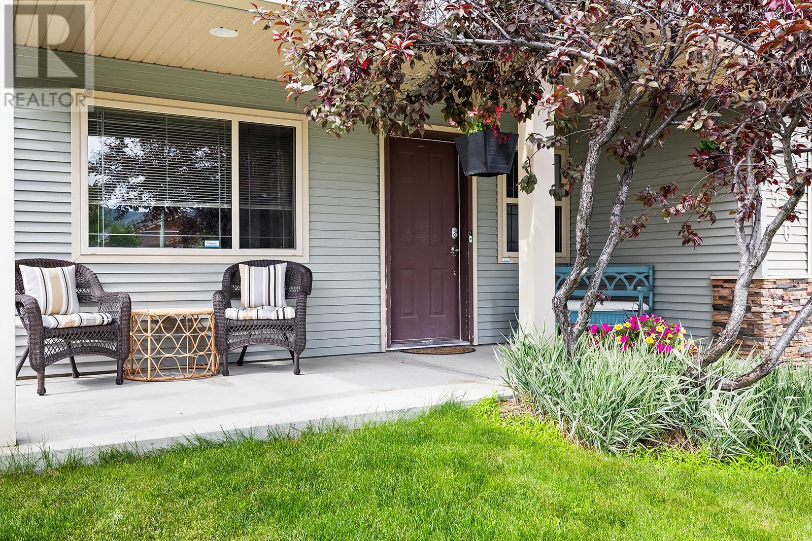 Photo 10 of 1520 Feedham Avenue, Kelowna BC