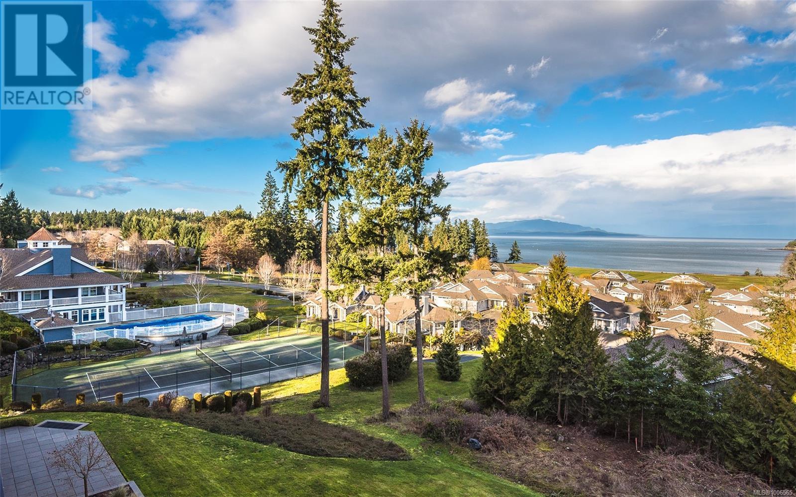Photo 9 of 1255 Gabriola Dr, Parksville BC