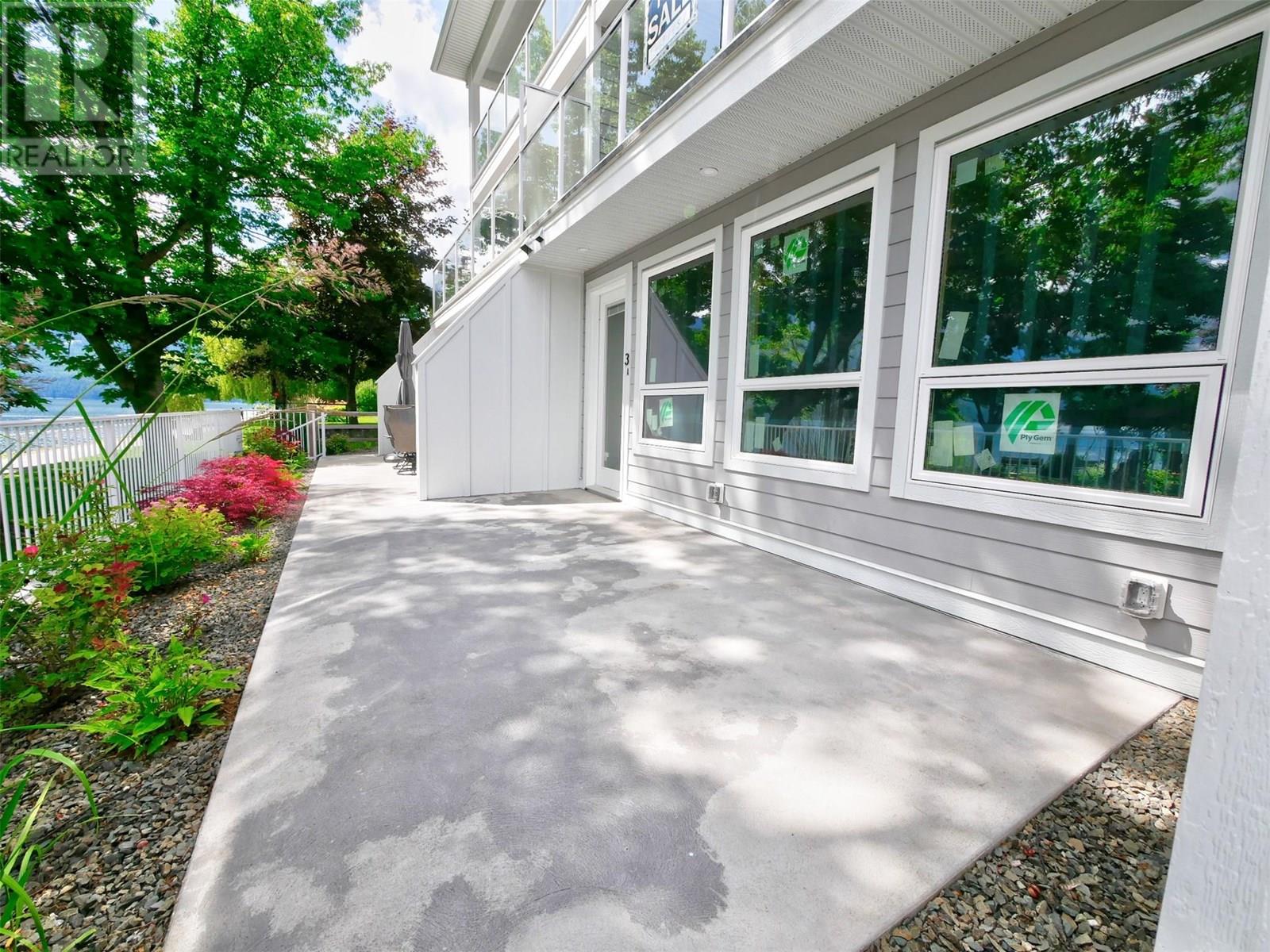 88 Nelson Avenue S Unit# 3, Nakusp