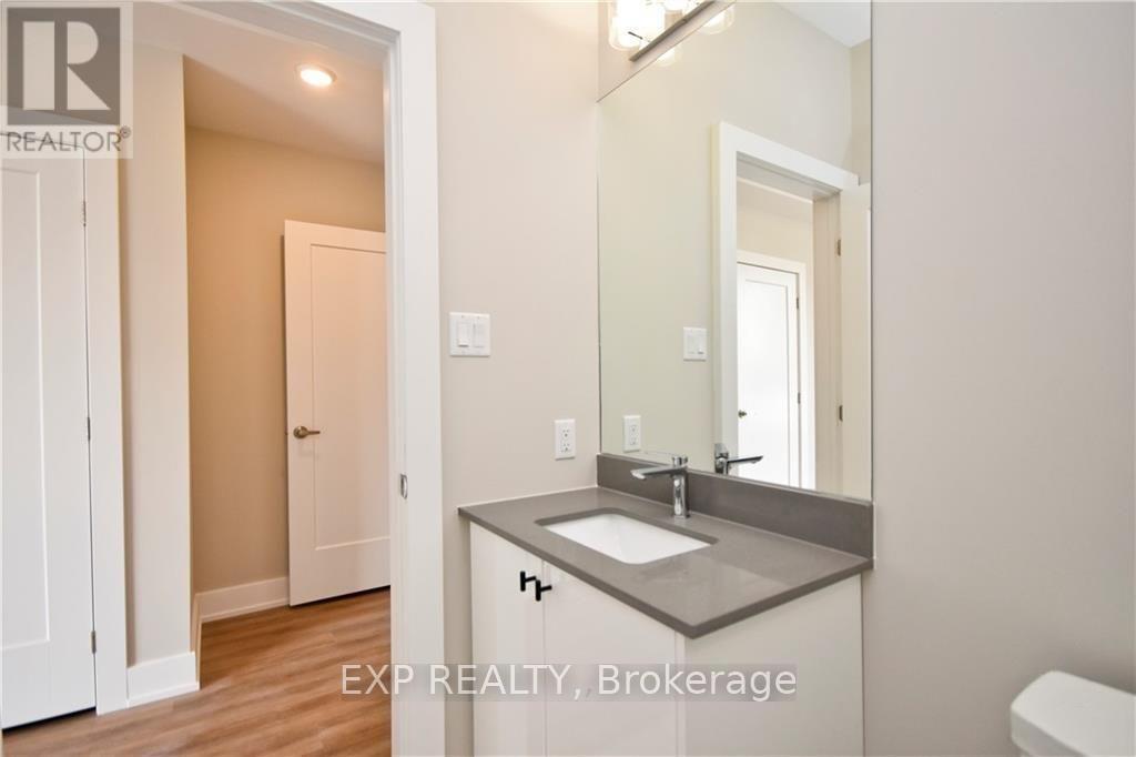 Photo 29 of 306 Elmgrove Avenue, Ottawa ON