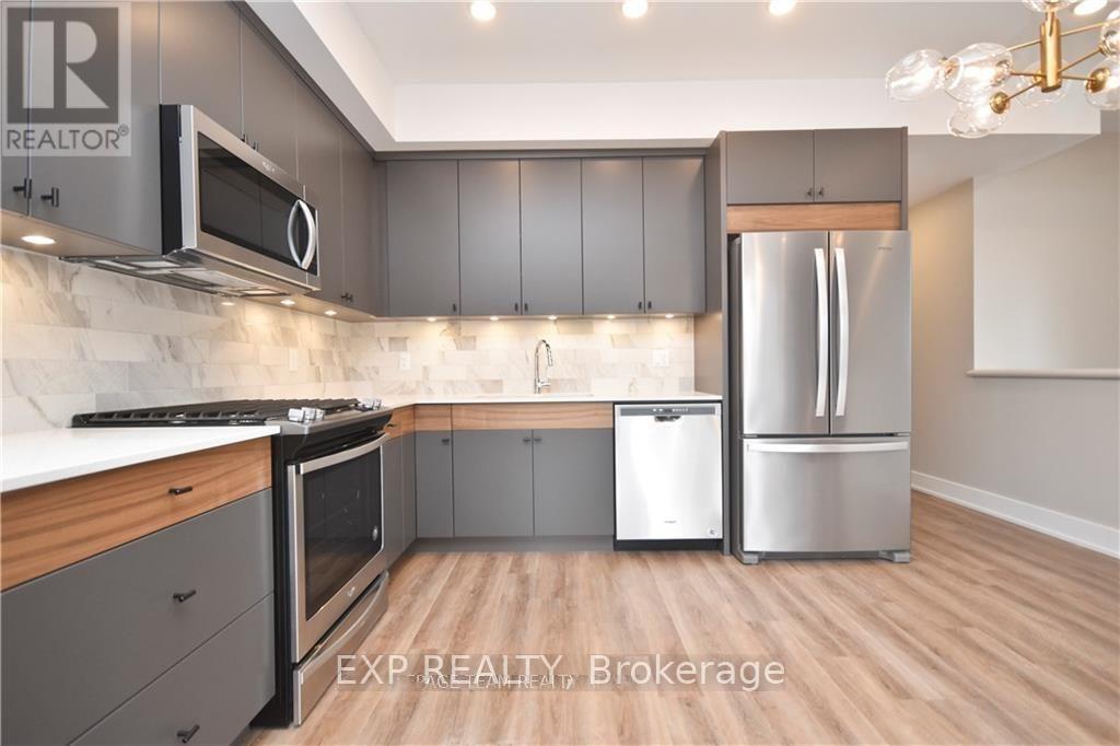 Photo 5 of 306 Elmgrove Avenue, Ottawa ON