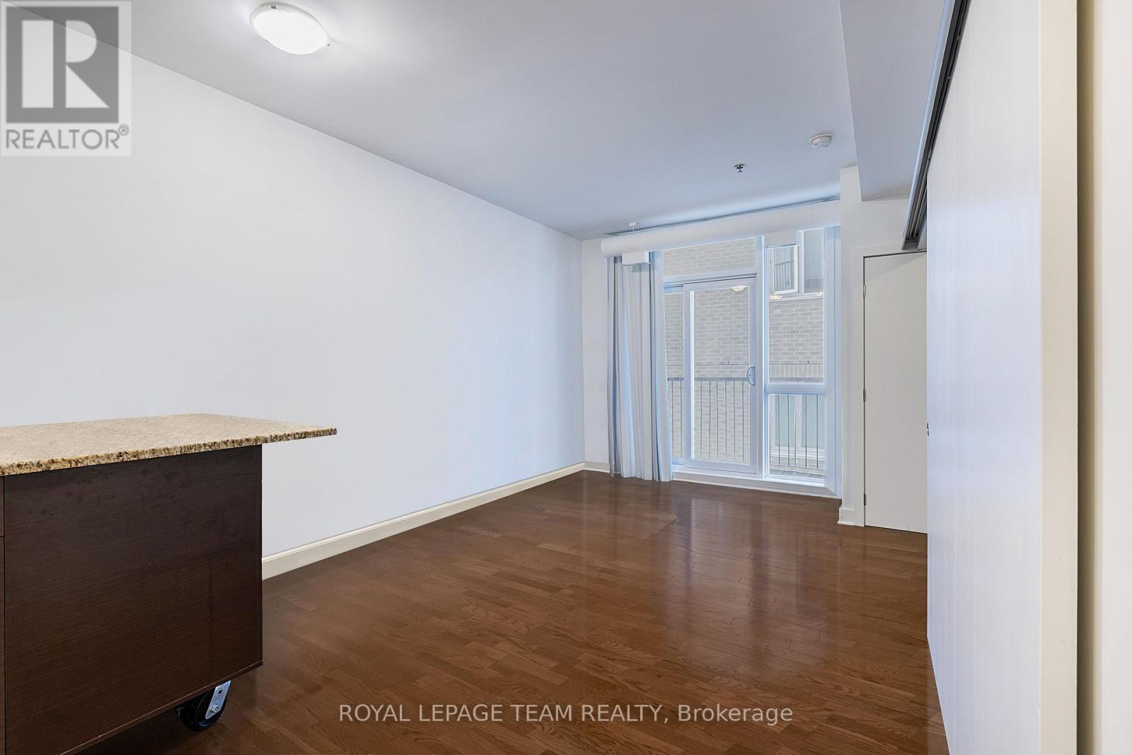 Photo 9 of 308 360 Cumberland Street, Ottawa ON