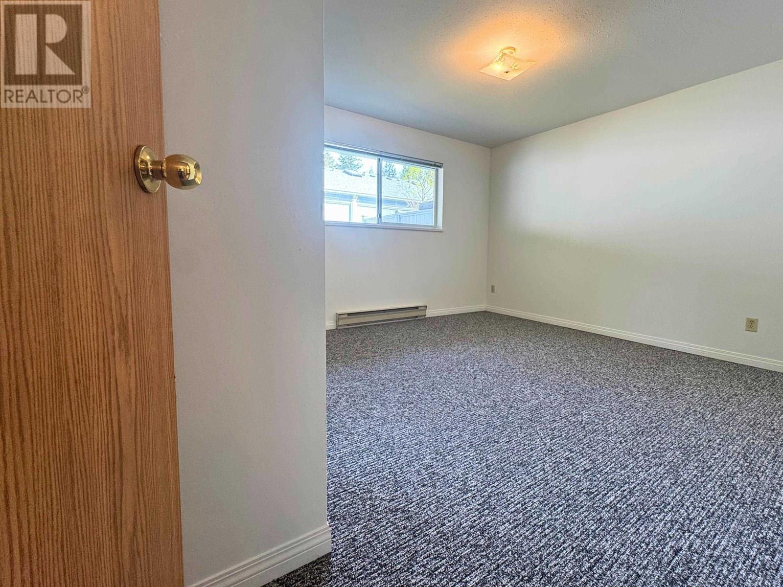 11 824 NORTH ROAD, Gibsons