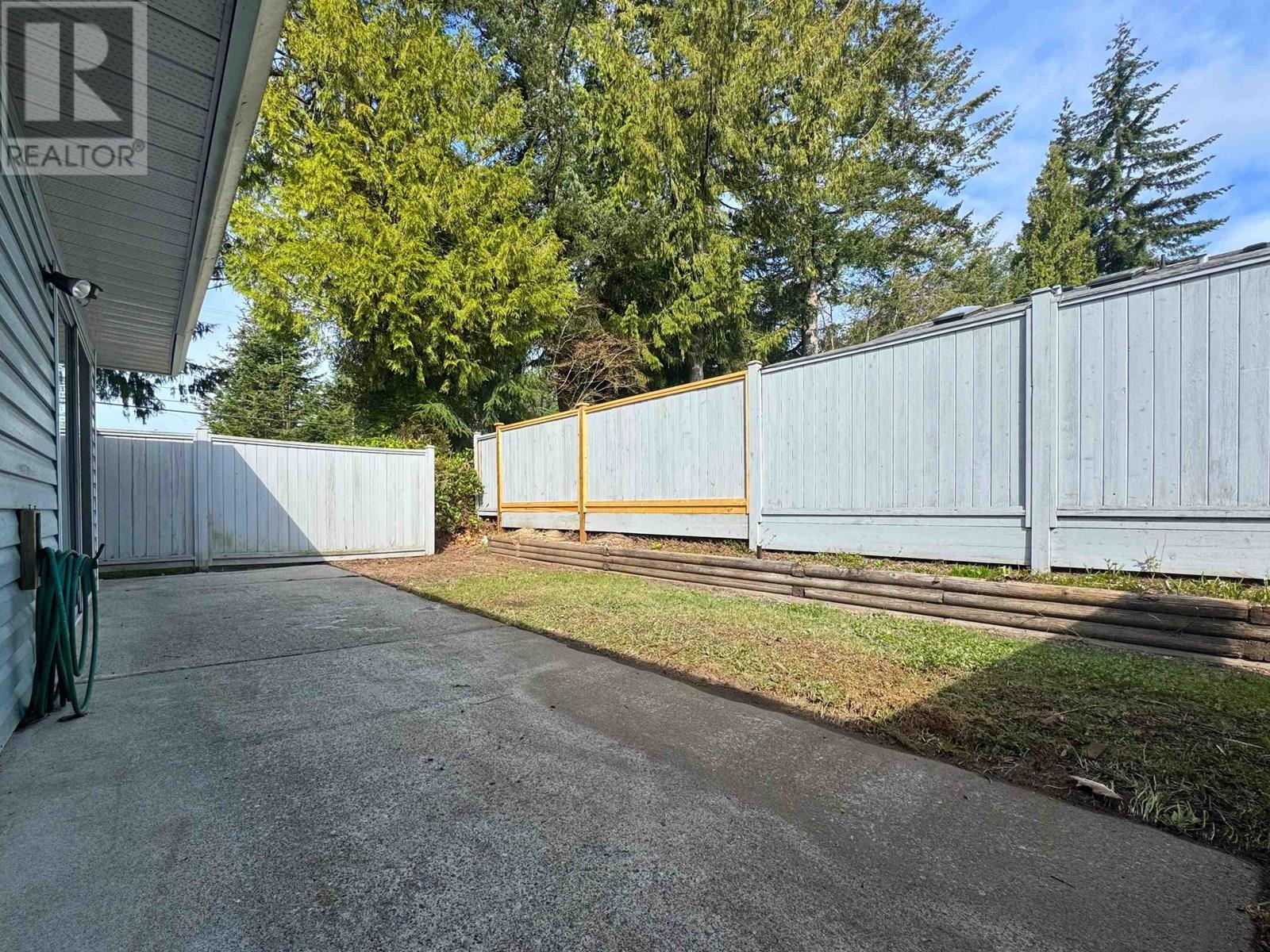 11 824 NORTH ROAD, Gibsons