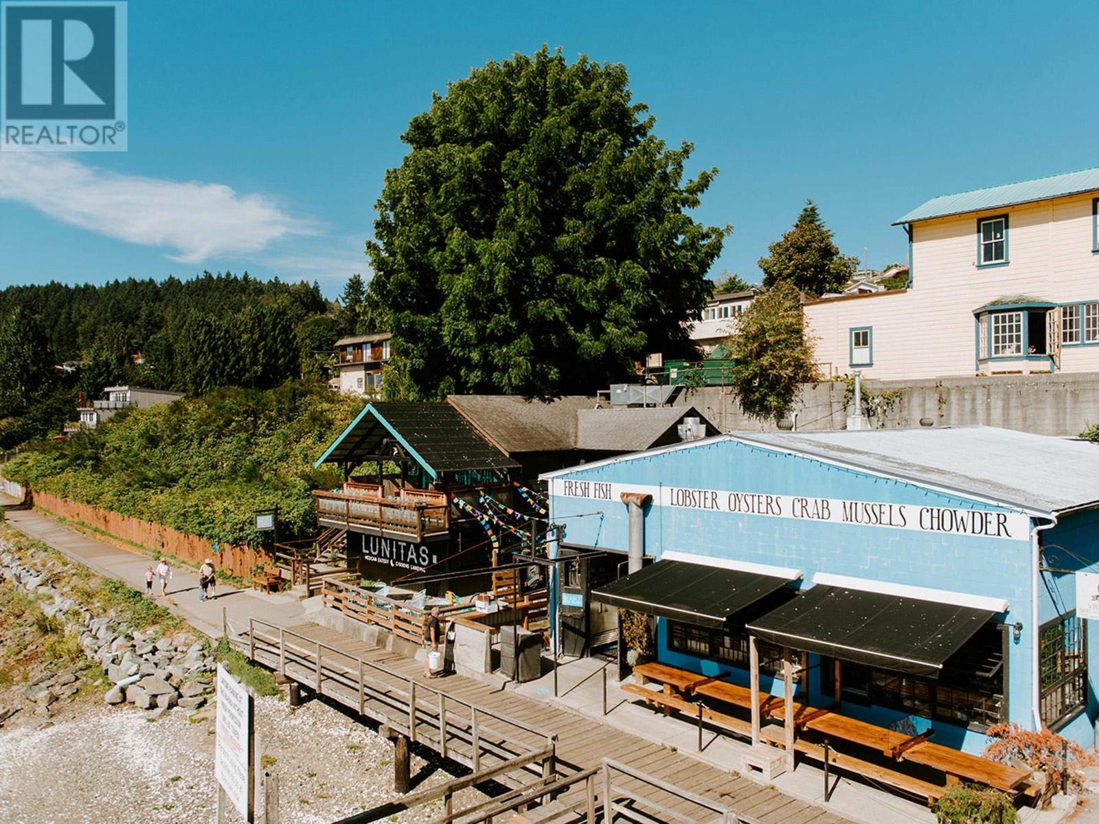 11 824 NORTH ROAD, Gibsons