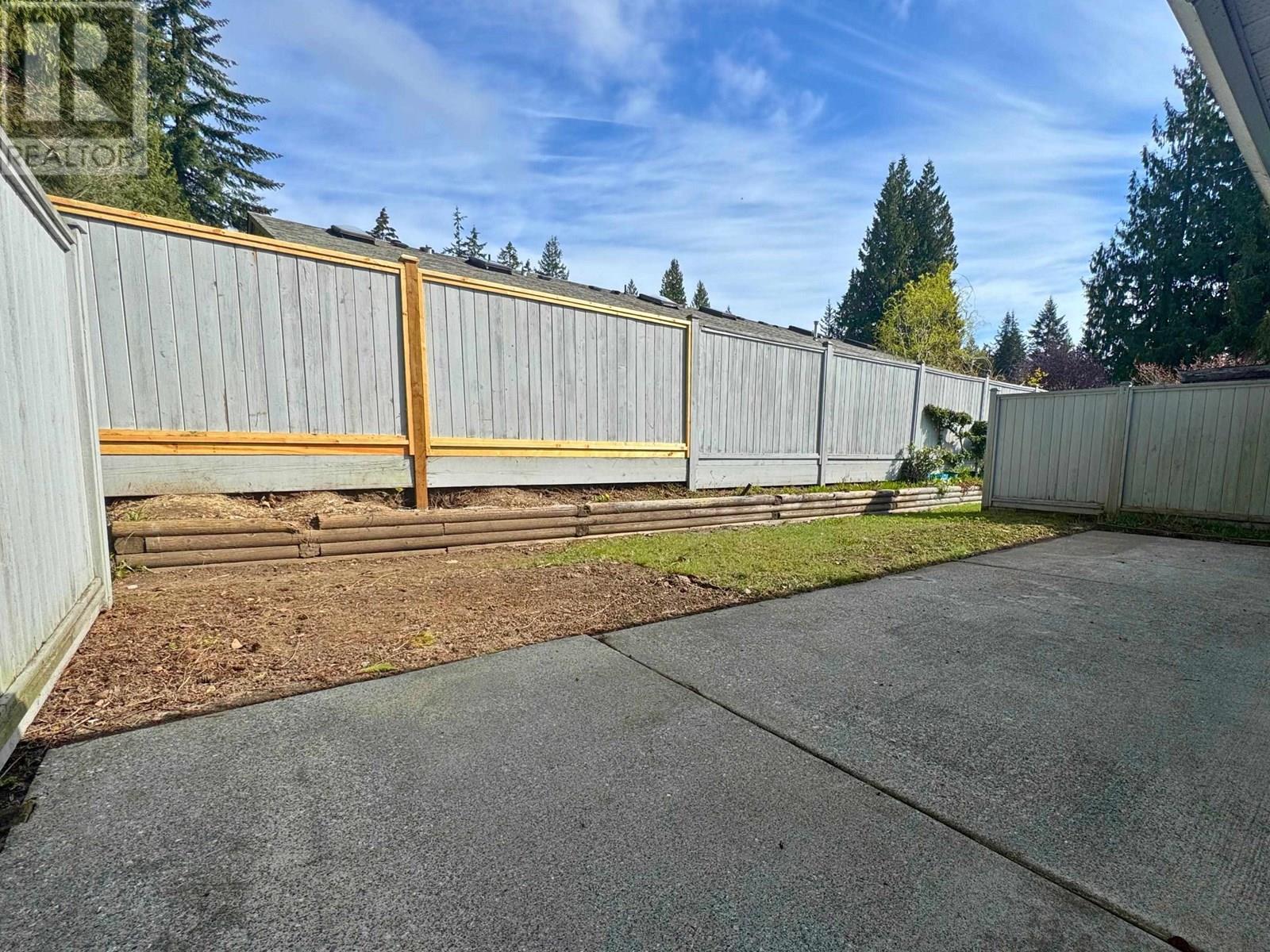 11 824 NORTH ROAD, Gibsons