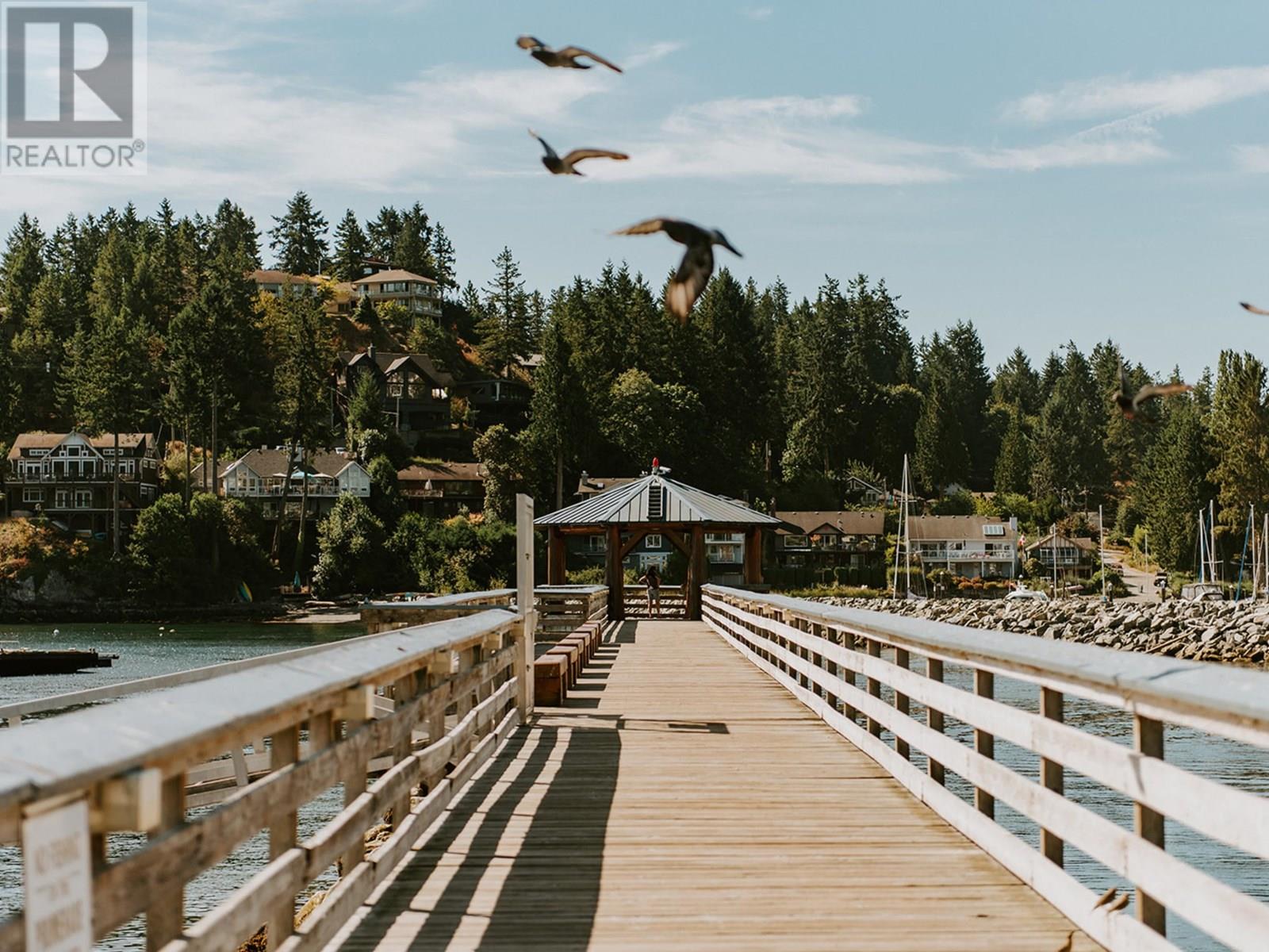 11 824 NORTH ROAD, Gibsons