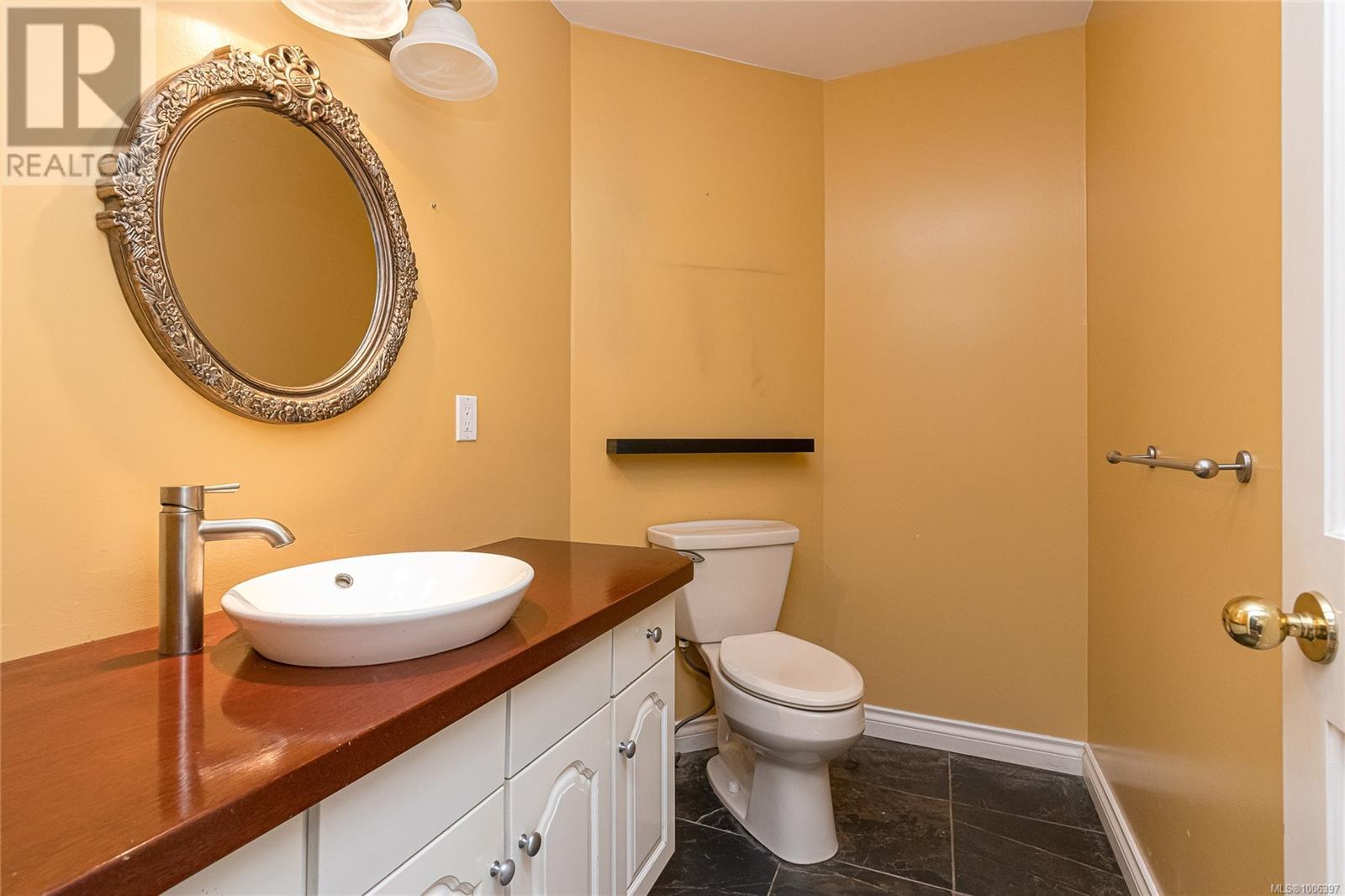Photo 20 of 3910 Gibson Crt, Saanich BC