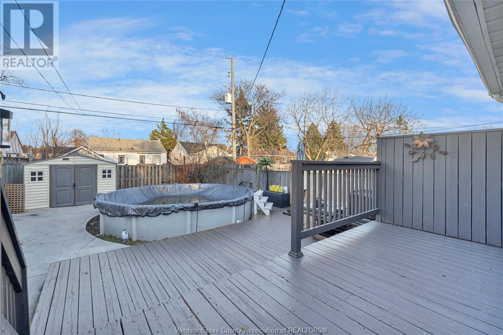 Photo 3 of 1216 Felix, Windsor ON